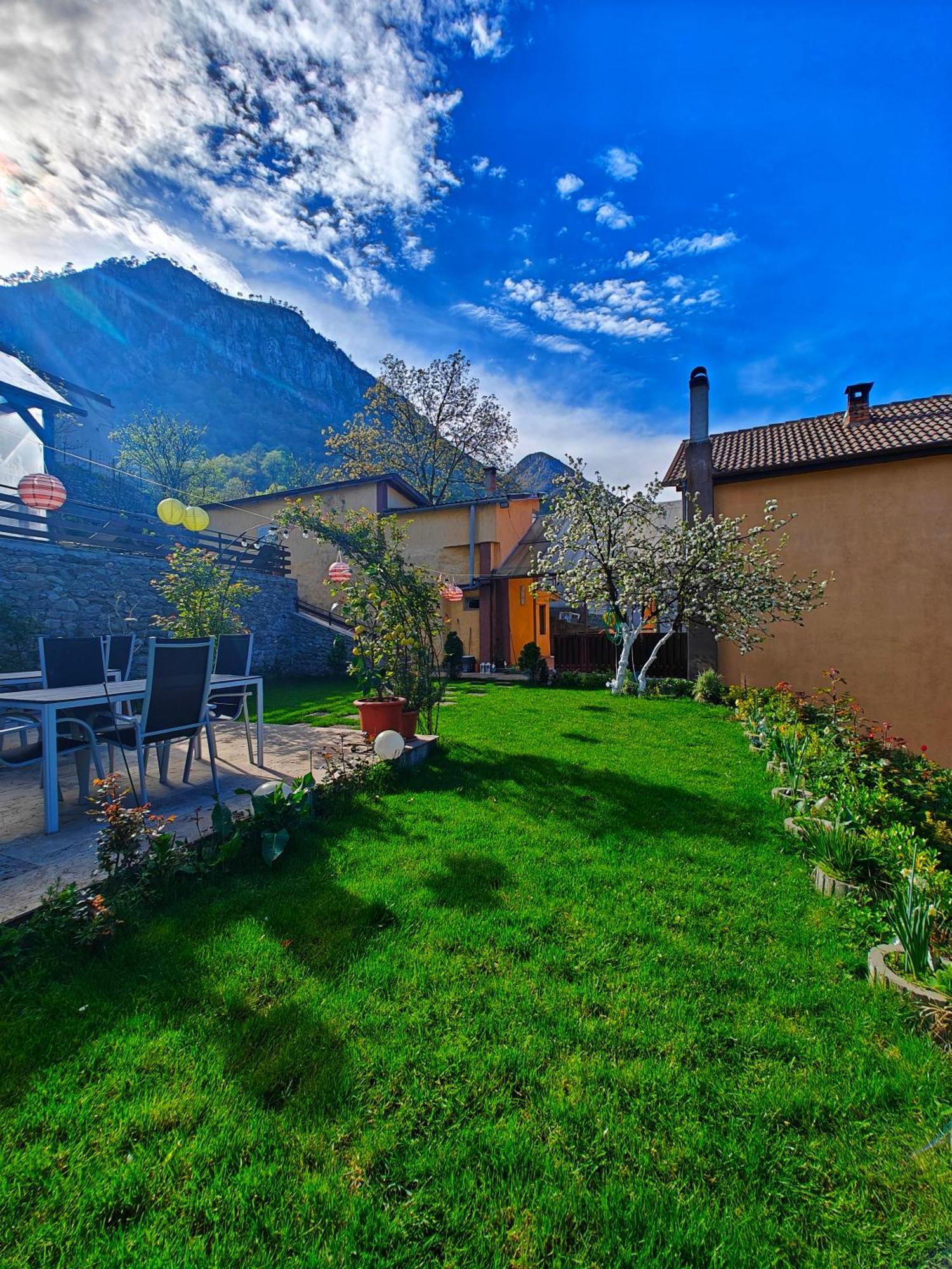 Apartamento Casa Miclau Băile Herculane Exterior foto