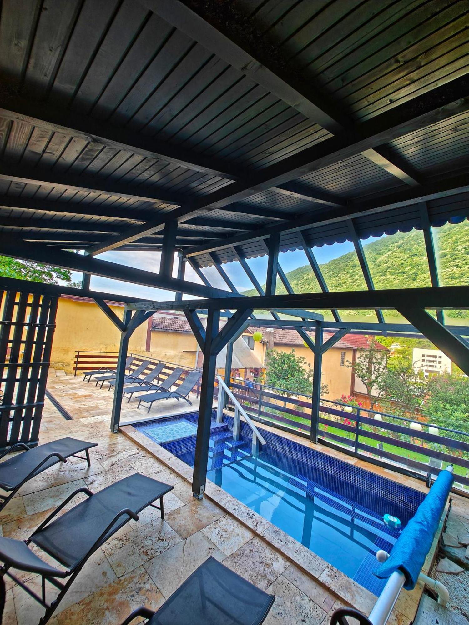 Apartamento Casa Miclau Băile Herculane Exterior foto
